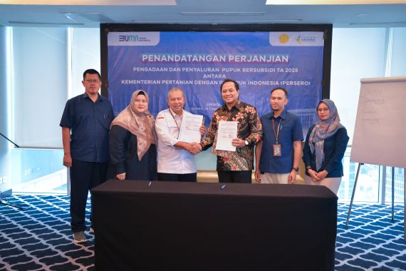 Pupuk Indonesia & Kementan Berkolaborasi, Siap Salurkan Pupuk Bersubsidi Awal 2025 - JPNN.COM