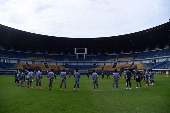 Skuad Persib Terkejut Kehilangan Dokter Menjelang Kontra Persis Solo - JPNN.COM