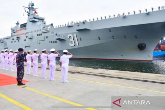 Lihat, Tiga Kapal Perang China Bersandar di Pelabuhan Tanjung Priok - JPNN.COM