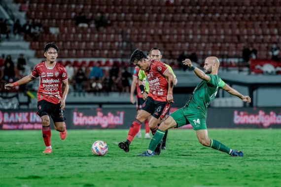 Bali United Vs Persebaya: 2 Gol Kilat Meremukkan Pemuncak Klasemen - JPNN.COM