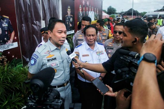 Dirut Jasa Raharja Pantau Arus Mudik di Jogja Bareng Wamenhub - JPNN.COM