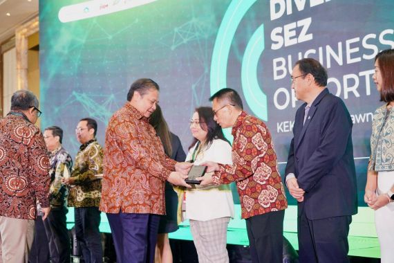 Nilai Transaksi Rp 25,4 T, Menko Airlangga: Program BINA Diskon 2024 Gerakkan Roda Ekonomi - JPNN.COM