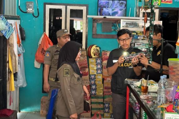 Gelar Operasi Gempur Rokok Ilegal di Daerah Ini, Bea Cukai Gandeng Satpol PP hingga TNI - JPNN.COM