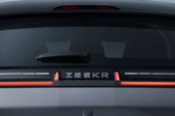 Zeekr Akan Merilis Mobil Plug-in Hybrid Tahun Ini - JPNN.COM