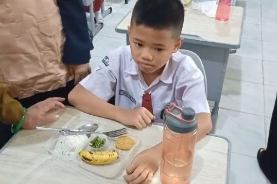 Tak Suka Tempe & Buncis, Gibran Tolak Makanan Bergizi Gratis dari Prabowo - JPNN.COM