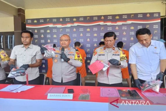 Bongkar Peredaran Narkoba Jaringan Lapas, Polres Batang Tangkap Residivis - JPNN.COM