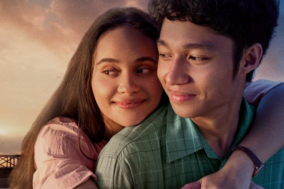 Film Komang Suguhkan Kisah Nyata Raim Laode dan Istri - JPNN.COM