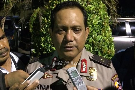 DPR Bakal Bentuk Pansus, Polisi Jalan Terus - JPNN.COM