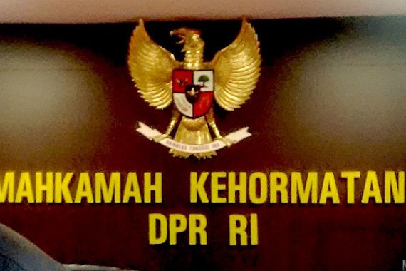Anak Buah Prabowo Ngebet agar MKD Garap Viktor Laiskodat - JPNN.COM