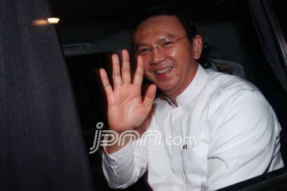 Warbiasa, Seperti ini Makna Natal Bagi Ahok - JPNN.COM