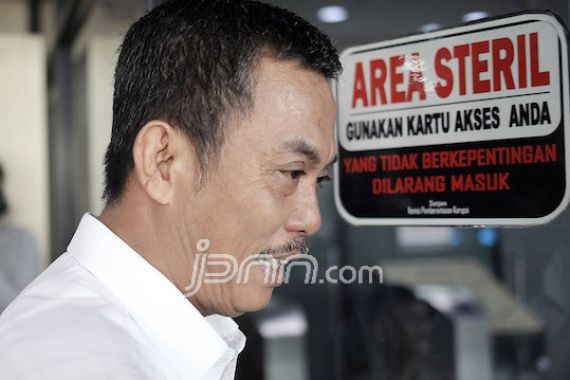 Ahok Blusukan Diam-Diam, Ini Kata Ketua Tim Pemenangan - JPNN.COM