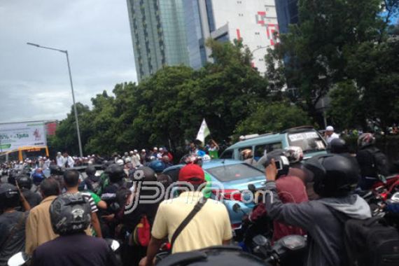 Arus Lalu Lintas Depan PN Jakarta Utara, Macet Cet Cet - JPNN.COM