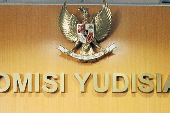 Komisioner KY Usulkan Pelibatan TNI Bantu Polri Amankan Hakim - JPNN.COM