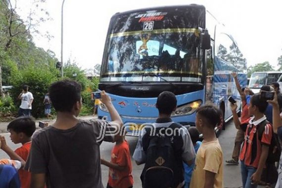 Dishub Keluarkan Ancaman Serius untuk Bus Om Telolet Om - JPNN.COM