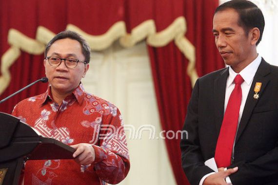 Diam-diam Zulkifli Temui Jokowi, Bahas Pilpres Hingga Petani - JPNN.COM