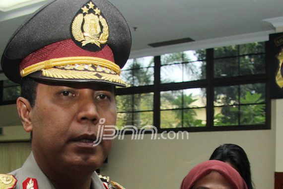 Polisi Bekuk Terduga Teroris Pengincar Malam Tahun Baru - JPNN.COM