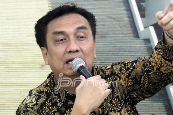 Effendi Simbolon Kritik Rencana Musra Pendukung Jokowi - JPNN.COM