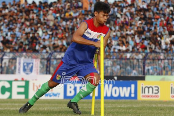 Dedi Gusmawan Jalani Latihan Perdana dengan Semen Padang - JPNN.COM