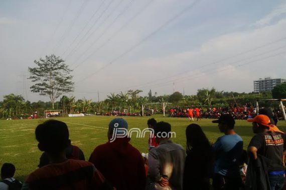 Ribuan Jakmania Meriahkan Latihan Perdana Persija - JPNN.COM