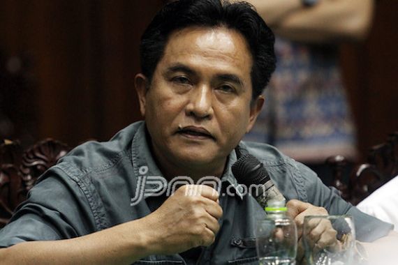 Puji Keputusan Prabowo, Yusril Siap Ladeni Jurus Bambang Widjojanto - JPNN.COM