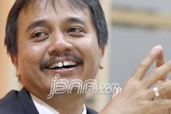 Roy Suryo: Indonesia Terbalik-balik karena Satu Orang - JPNN.COM