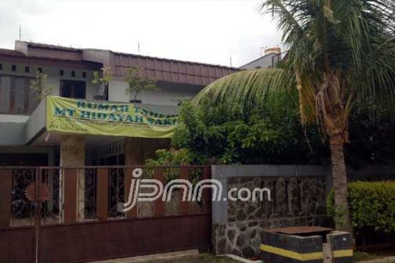 Tajir! Patrialis Ada Enam Rumah, Satu untuk Pembantu - JPNN.COM