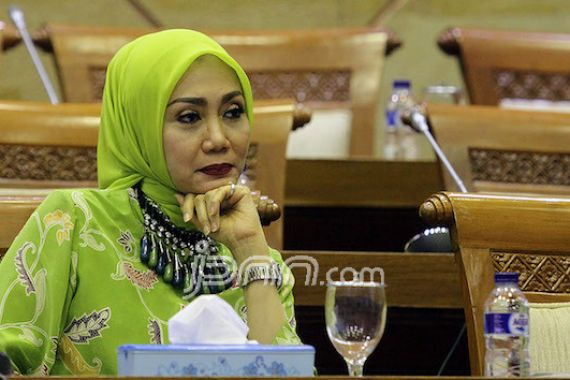 Okky Asokawati Kecam Pengelola www.nikahsirri.com - JPNN.COM