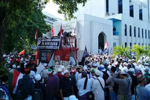 Massa GNPF-MUI Siap Kawal Pemeriksaan Habieb Rizieq - JPNN.COM