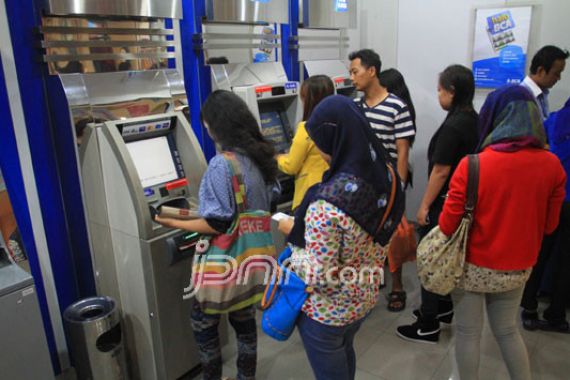 ATM Dibobol, Uang Rp 120 Juta Raib - JPNN.COM