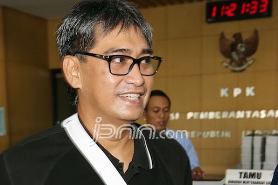 Didakwa Korupsi Hambalang, Choel Curhat di Sidang - JPNN.COM