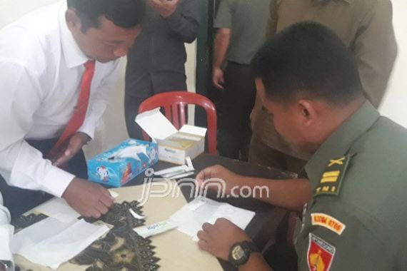 Polisi Kenalkan Berbagai Jenis Narkoba ke Tentara - JPNN.COM