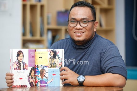 Lima Tahun Perjalanan Waktu JKT48 Menjadi Sebuah Buku - JPNN.COM