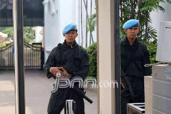 POM TNI Gandeng Polri Memburu Penusuk Dua Anggota Paspampres - JPNN.COM