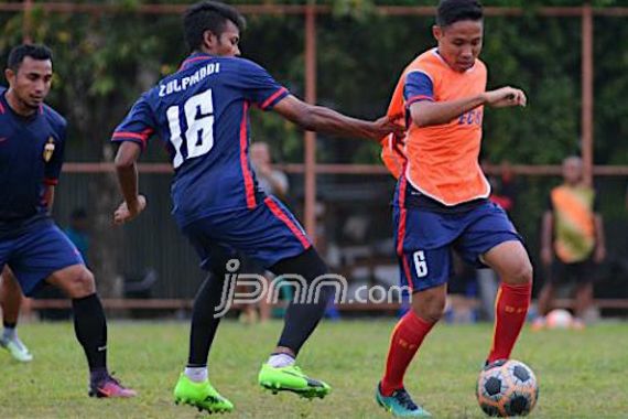 Evan Dimas Absen, Arema FC Waspadai Firman Utina - JPNN.COM