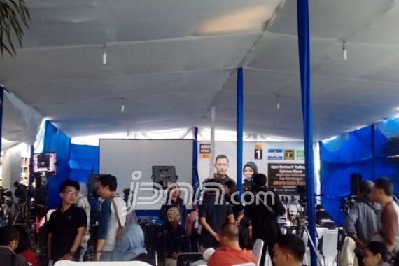 Mendadak, Layar Lebar di Posko Agus pun Dimatikan... - JPNN.COM