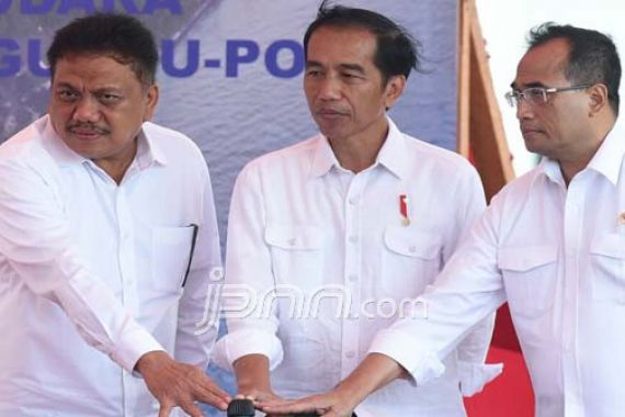 Baru Diresmikan Pak Jokowi Kok Bandara Ini Sepi Banget - JPNN.COM