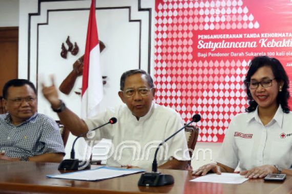 PMI Gelar Mukernas dan Beri Penghargaan Satyalancana - JPNN.COM