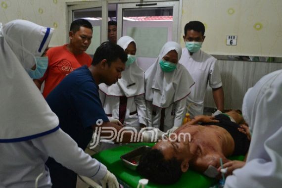 Mengintai Pencuri Sambil Bawa Senjata Tajam, Ngeriiiiii - JPNN.COM