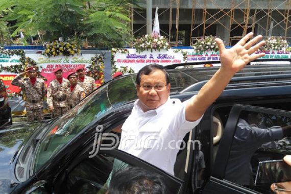 Pak Prabowo sedang di Bali, Mungkin Bertemu Raja Salman - JPNN.COM