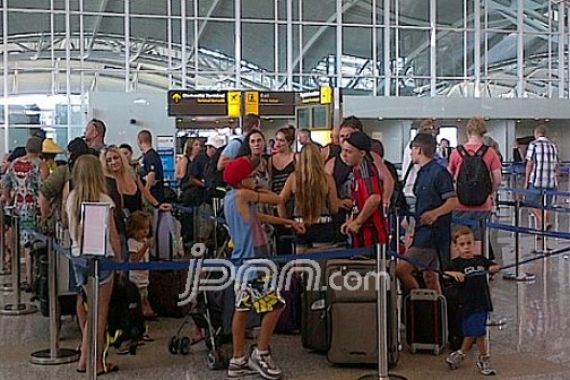Lebaran, Trafik Penumpang Bandara Ngurah Rai Tertinggi - JPNN.COM