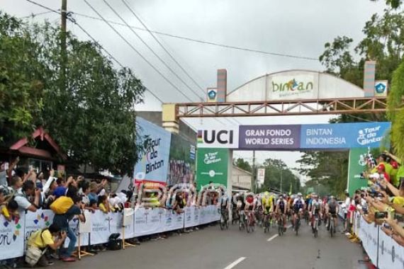 3000 Wisman, Tour de Bintan Lebihi Target - JPNN.COM