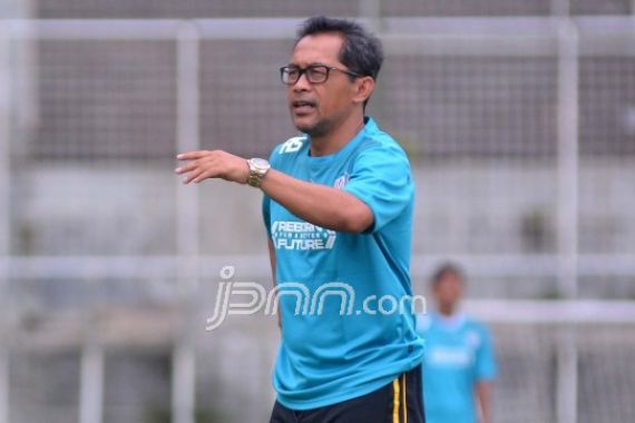 Pernyataan Pedas Aji Tanggapi Protes Semen Padang FC - JPNN.COM