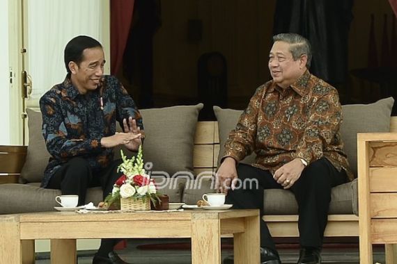 Andi Arief Berkicau Lagi, SBY Minta Maaf ke Jokowi - JPNN.COM