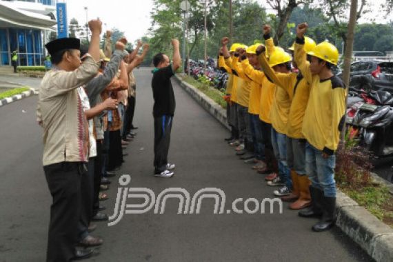 96 Tim Pasukan Kuning Sisir Jalan Rusak Jakarta - JPNN.COM