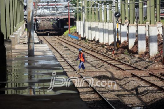 Stasiun Bekasi Timur Bakal Dilengkapi Koridor Khusus Angkot - JPNN.COM