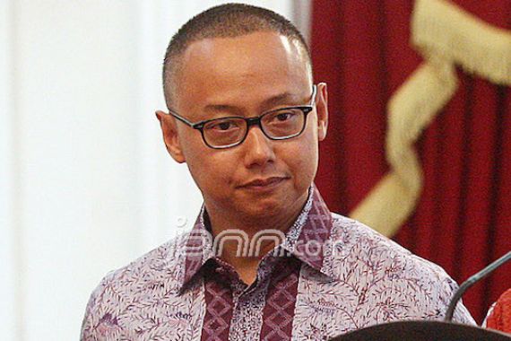 Pengamat Sebut Eddy Soeparno PAN Terbiasa Memaklumi Perilaku Korup - JPNN.COM