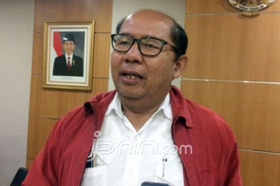 Pantas Nainggolan Resmi Jadi Pengganti Almarhum Gembong Warsono di PDIP DKI - JPNN.COM