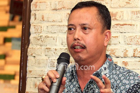 IPW Desak Polri Periksa 7 Purnawirawan Teman Sofyan Jacob - JPNN.COM