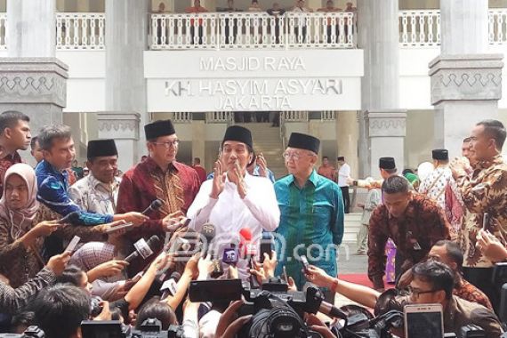 Cerita Jokowi soal Masjid KH Hasyim Asyari, Basuki & Betawi - JPNN.COM