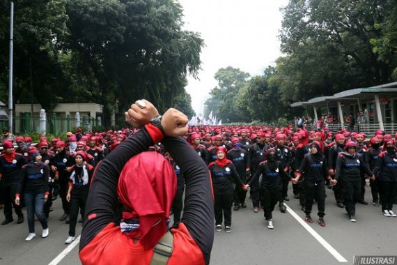 1 Mei, Tujuh Ribu Buruh Bekasi Geruduk Istana - JPNN.COM